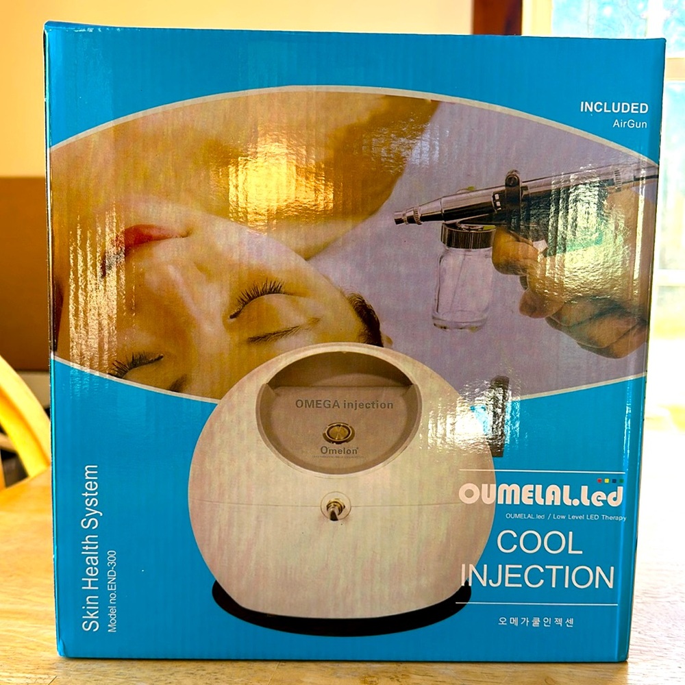 OUMELAL LED Cool Injection Low Level LED Therapy Skin System NIB